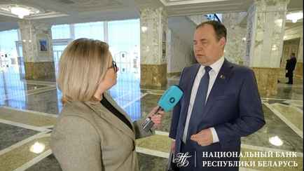 Головченко дал прогноз на курс доллара: Рубль ждёт «небольшое ослабление»