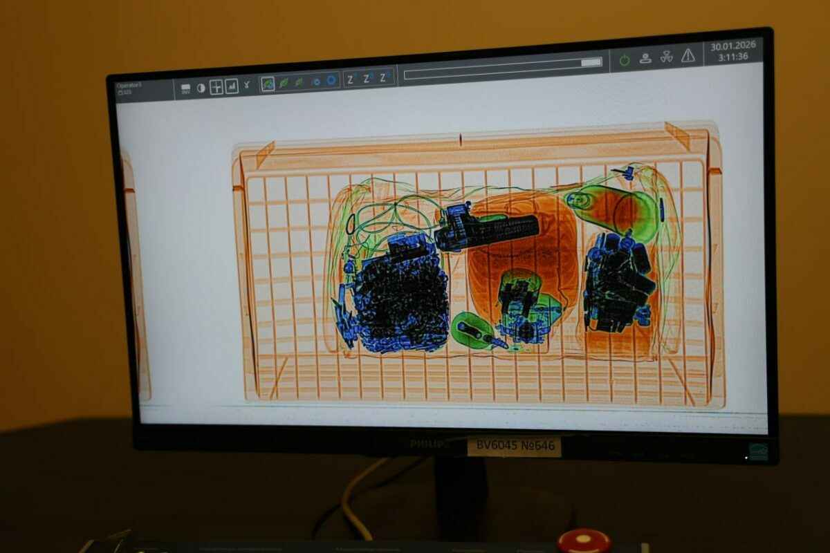 В Минском метро спасали людей и искали взрывчатку