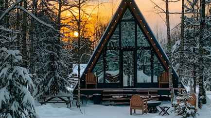 Белорусы поспорили о ценах на «домик в лесу». 350BYN за ночь – «явно завышено» или «ещё дешево»?