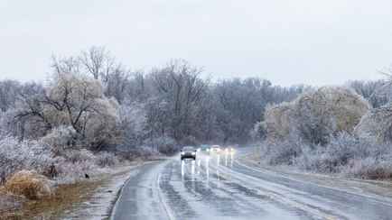 Белгидромет объявил «оранжевый» вторник. Где переохлажденные дожди, а где – опасные снегопады