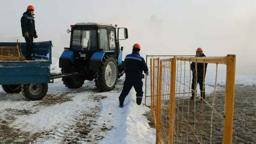 Энергетики продлили ремонт повреждённой в Минске теплотрассы. Когда ждать «нормального» тепла?
