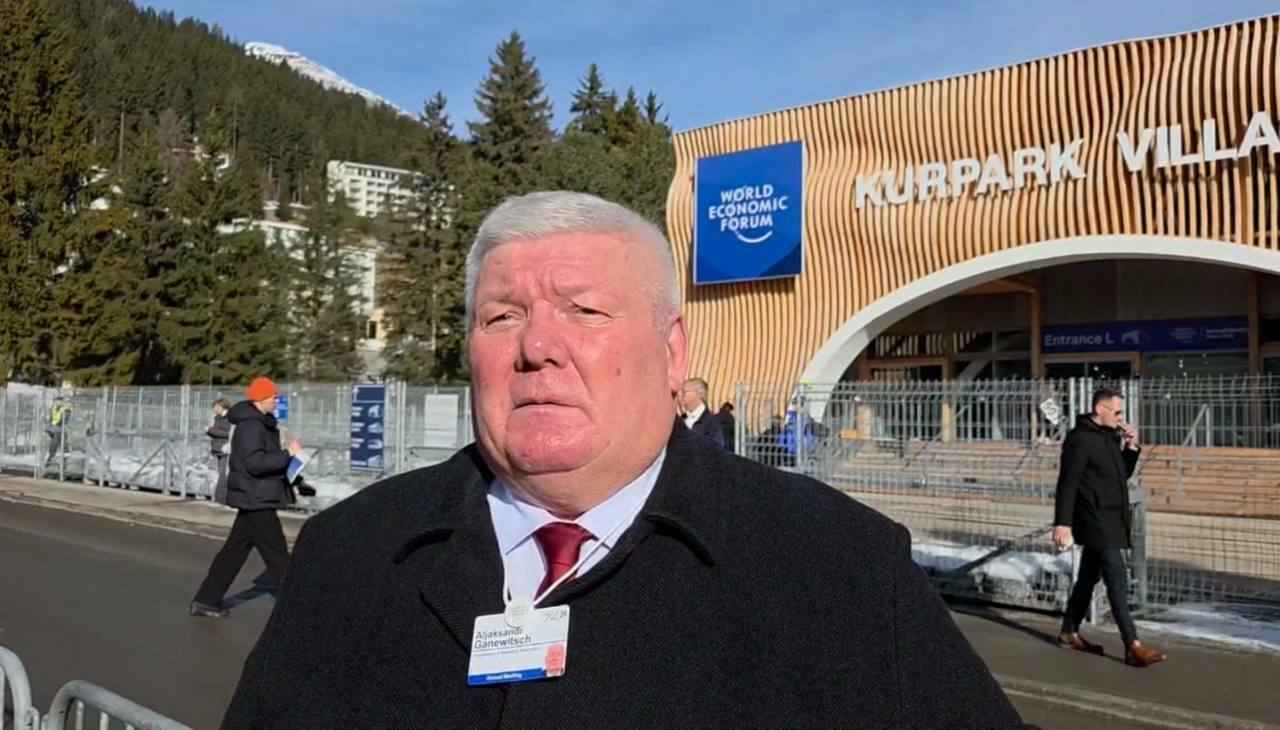 На фото - Посол Беларуси в Швейцарии Александр Ганевич