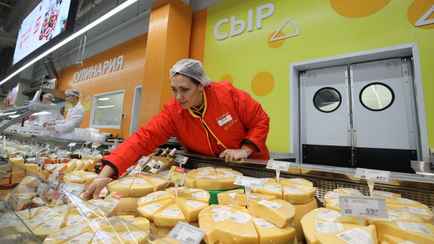 Российские заводы закрывают производство из-за наплыва белорусских сыров