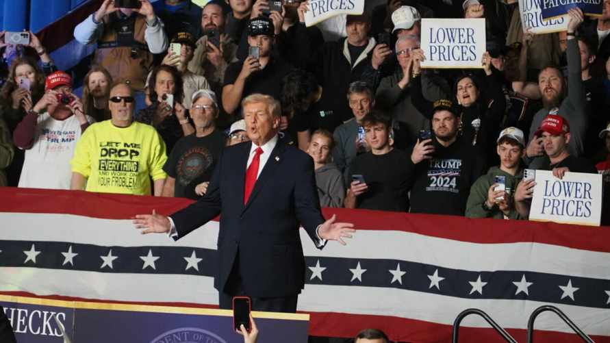 Трамп предупредил об отправке к Ирану «ещё одной прекрасной армады»