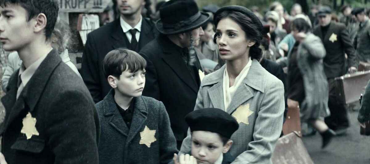 Британская Guardian разгромила фильм — "Чрезмерно лестный портрет обычных белорусов"