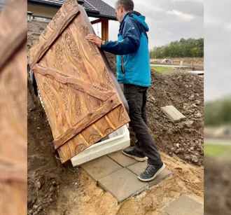 Белорус заработал миллионы, продавая полякам убежища