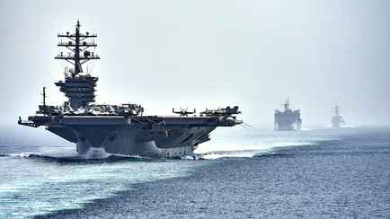 Трамп планирует две волны ударов по Ирану — ограниченную и затем массированную — NYT