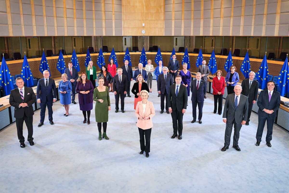 Еврокомиссия предложила запретить все криптовалютные операции в России