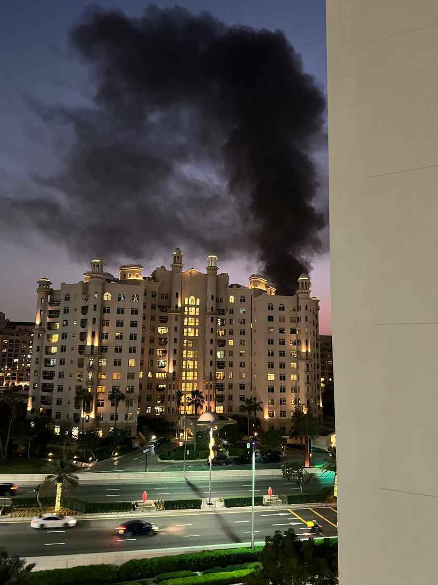Иранская ракета упала на отель в Дубае