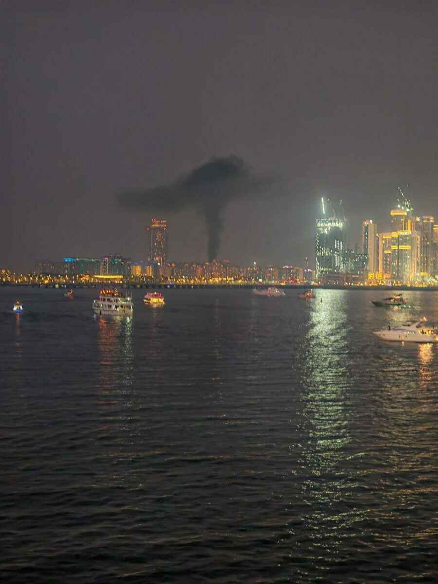 Иранская ракета упала на отель в Дубае