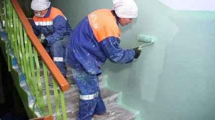 В ЖКХ Минска объяснили, как не переплачивать за ремонт в подъезде