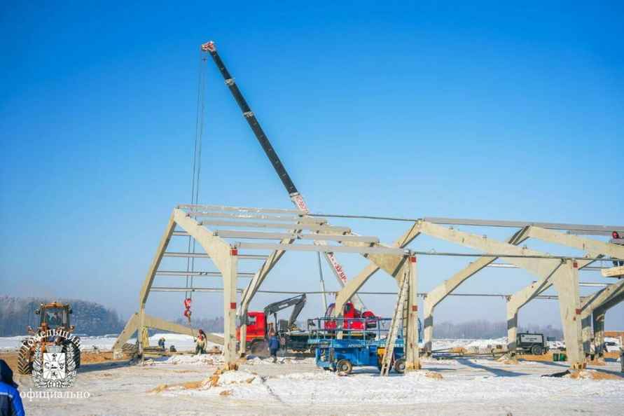 На Гомельщине показали стройку самой большой в Беларуси свинофермы на 100 тыс голов