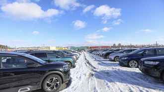 Белорусы почти перестали покупать российские легковушки