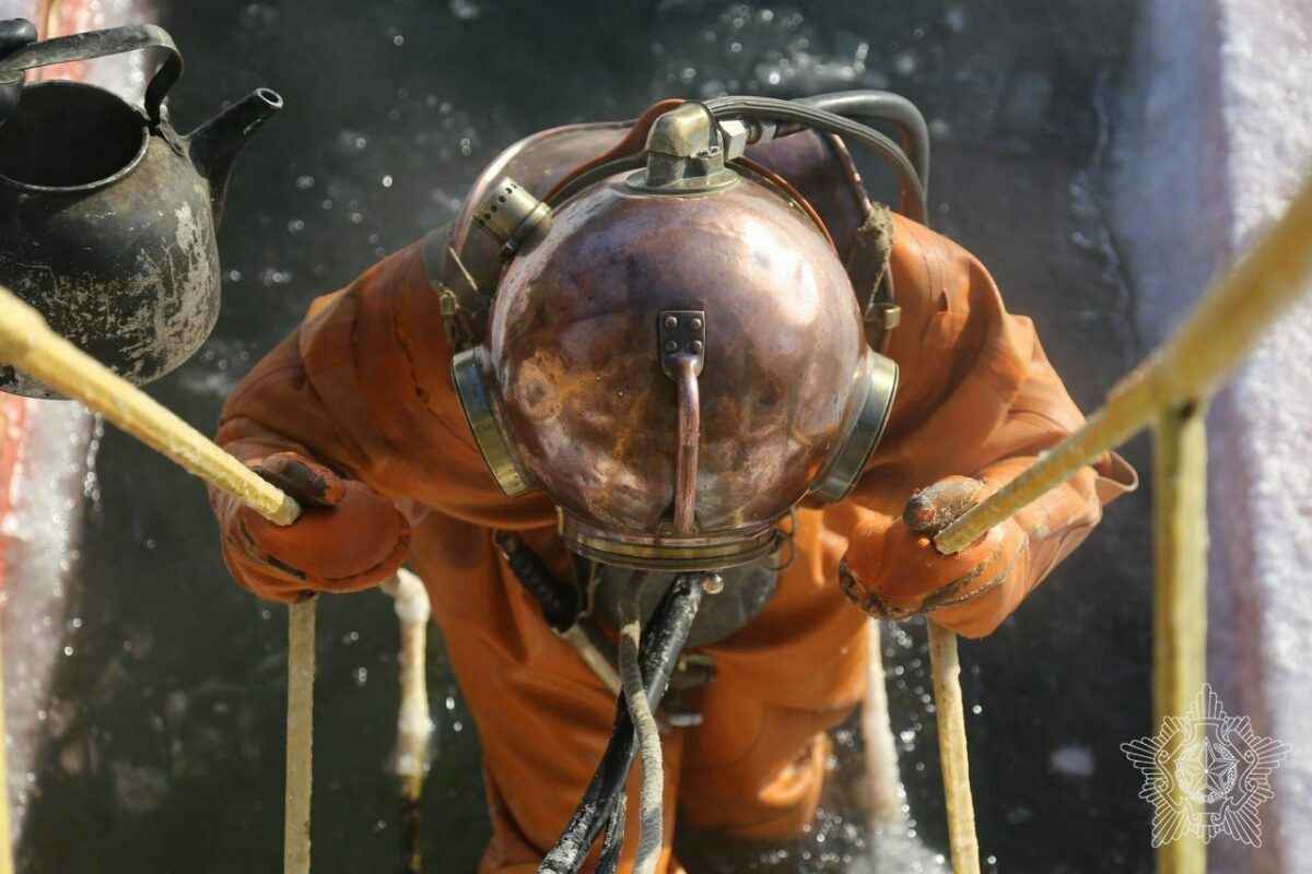 На Могилевщине собрались военные водолазы со всей страны