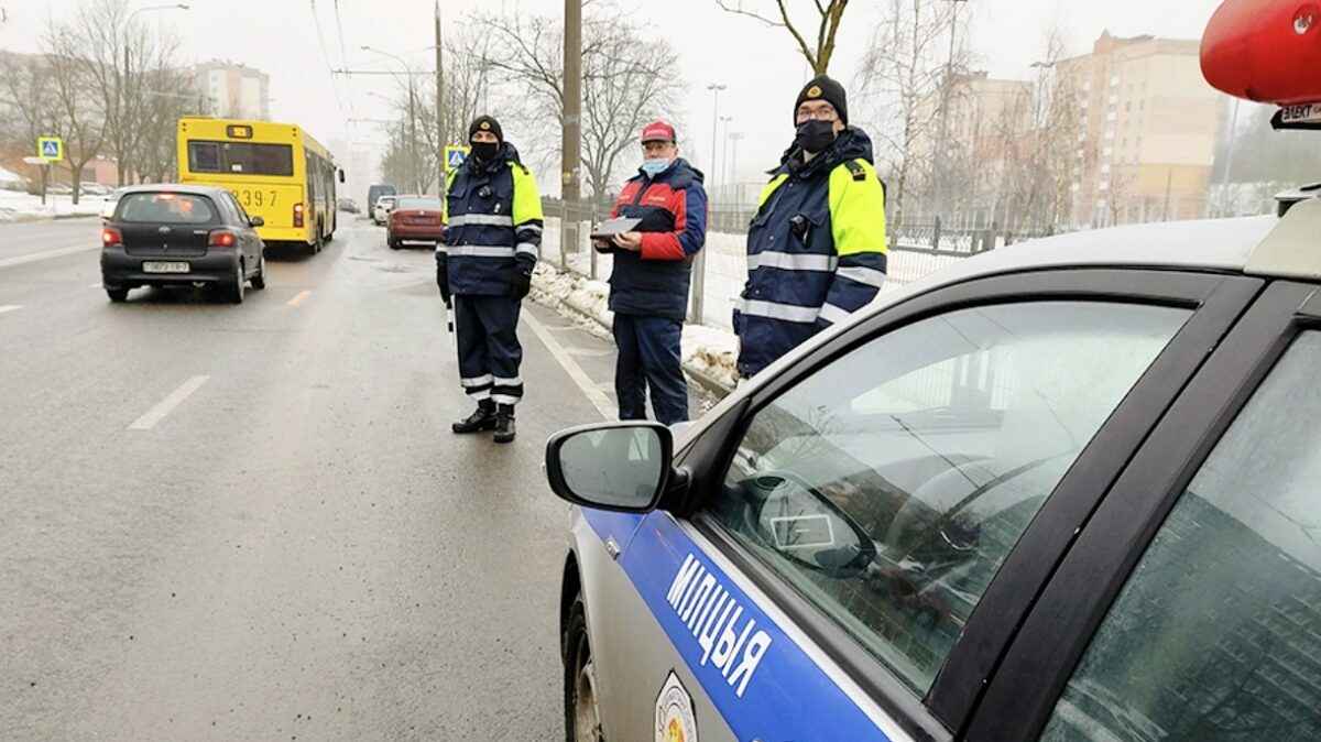 В Беларуси запретили инспекторам ГАИ требовать у водителей подтверждение техосмотра