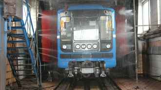 Появились кадры из «поездомойки» в Минске — «Обычно пассажиры этого не видят»