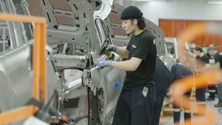 «БЕЛДЖИ» позвало белорусов на сборку машин в связи с расширением. Заплатят ли среднюю зарплату по стране?