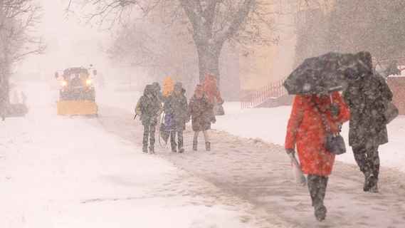 Циклон из Германии несёт в Беларусь «снежные заряды». Когда +5°C сменится -19°C