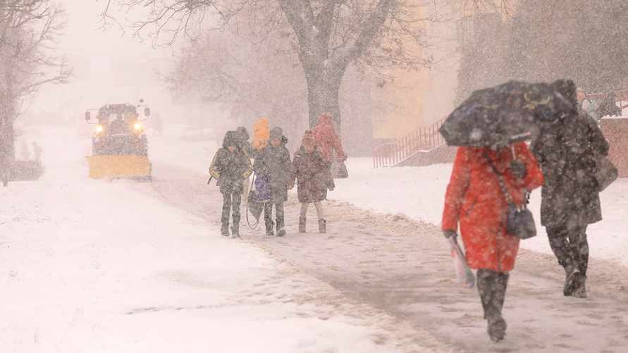 Циклон из Германии несёт в Беларусь «снежные заряды». Когда +5°C сменится -19°C