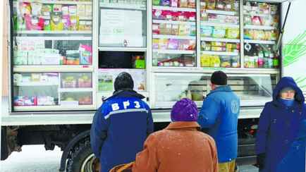 Могут ли белорусы заказать в продуктовой автолавке стройматериалы? В Белкоопсоюзе показали на примере