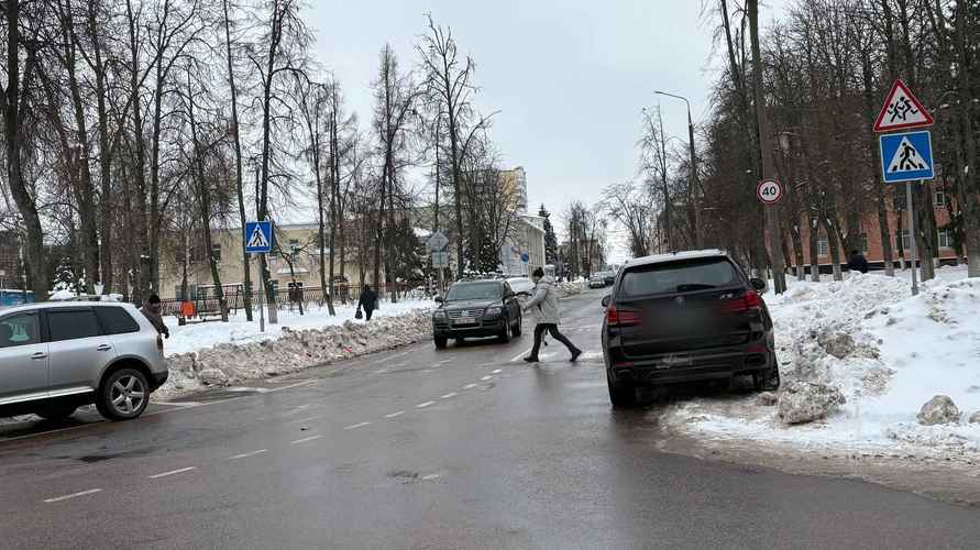 В Гомеле эвакуаторы взялась за проблему, которую водители создают по всей Беларуси