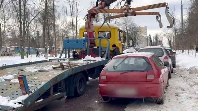 В Гомеле эвакуаторы взялась за проблему, которую водители создают по всей Беларуси