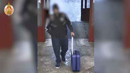 ОМОН задержал гомельчанина, продававшего белорусские визы по 300$