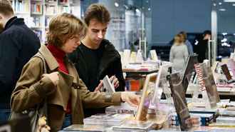 Мининформ запретил в Беларуси один из романов Пелевина. И ещё 15 новых книг