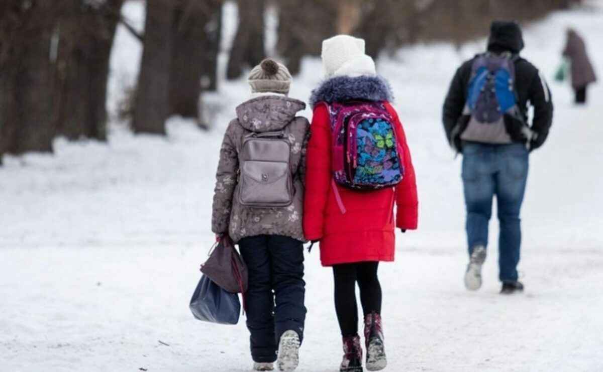 В Беларуси не пошли в школы более половины детей. А что будет во вторник?