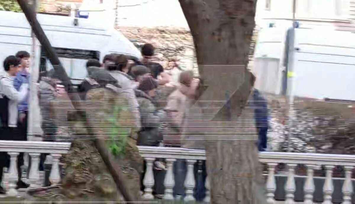 В России снова стрельба в учебном заведении. 4 пострадавших