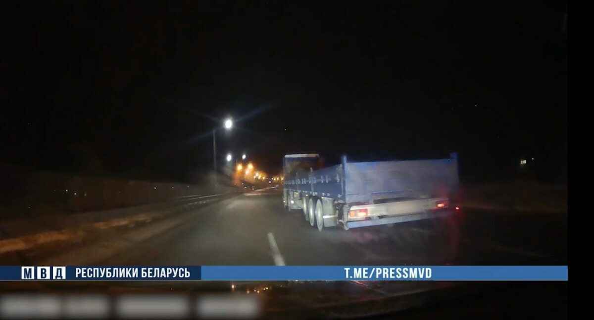 На трассе Минск-Могилев ГАИ устроила погоню за фурой со стрельбой