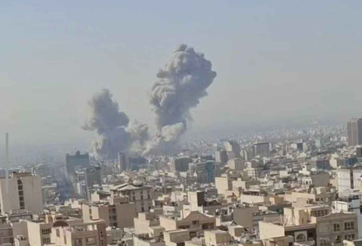 Израиль начал бомбежки Ирана