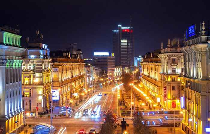 «Ночное освещение очень важно»: в «Мингорсвете» увеличили протяженность праздничной иллюминации в Минске и пообещали не останавливаться