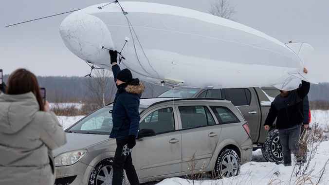 В Литве показали дирижабли и дроны, которые военные тестируют для борьбы с «шарами из Беларуси»