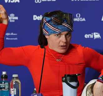 Организаторы дали неожиданное объяснение, почему Олимпийские медали разваливаются на части