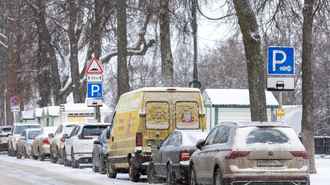 Платным парковкам Минска урезали график