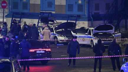 В Москве на вокзале подорвали автомобиль ДПС – двое погибших