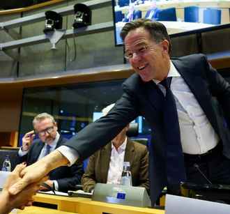 Генсек НАТО пообещал Украине иностранных солдат, самолёты и поддержку на море