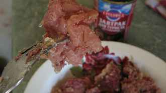 Гродненский производитель тушёнки объяснил, как на самом деле считают % закладки мяса