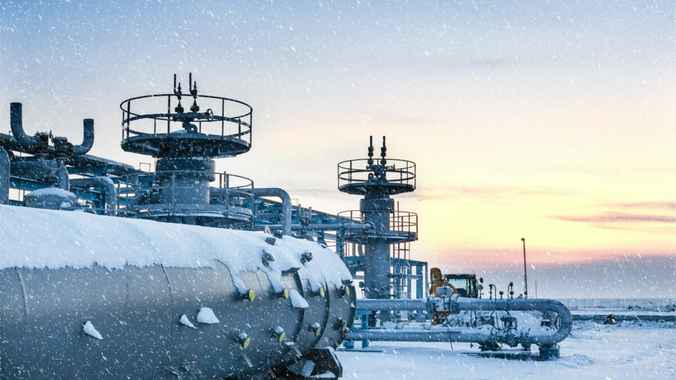 Газовые хранилища необычно опустели. Успеет ли замёрзнуть Европа этой зимой