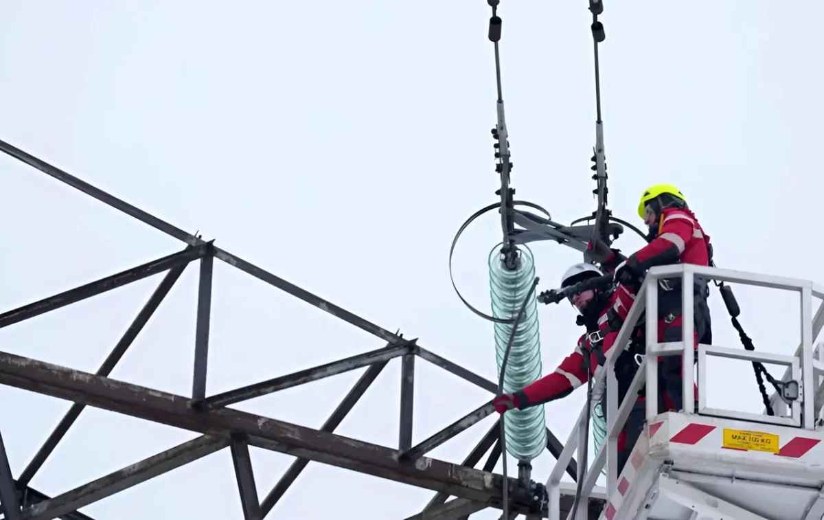 В Латвии уволили белоруса-электрика из-за угрозы нацбезопасности