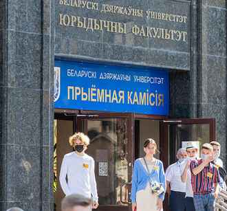 Минобразования назвало количество бесплатных мест для россиян в белорусских вузах