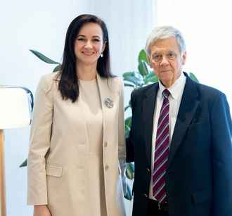 Спецпосланник Трампа по Беларуси Джон Коул прибыл в Вильнюс