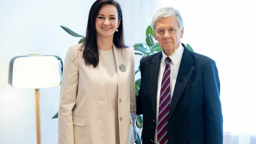 Спецпосланник Трампа по Беларуси Джон Коул прибыл в Вильнюс