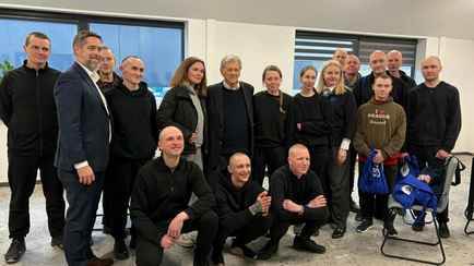 Лукашенко помиловал 250 человек. США сняли санкции с «Беларуськалия»