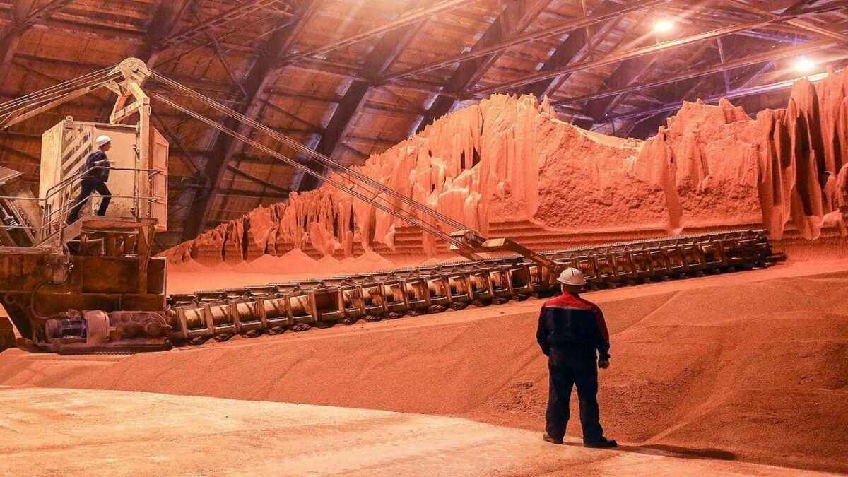 Отмена санкций США против «Беларуськалия» не расширит его экспорт — Коммерсант