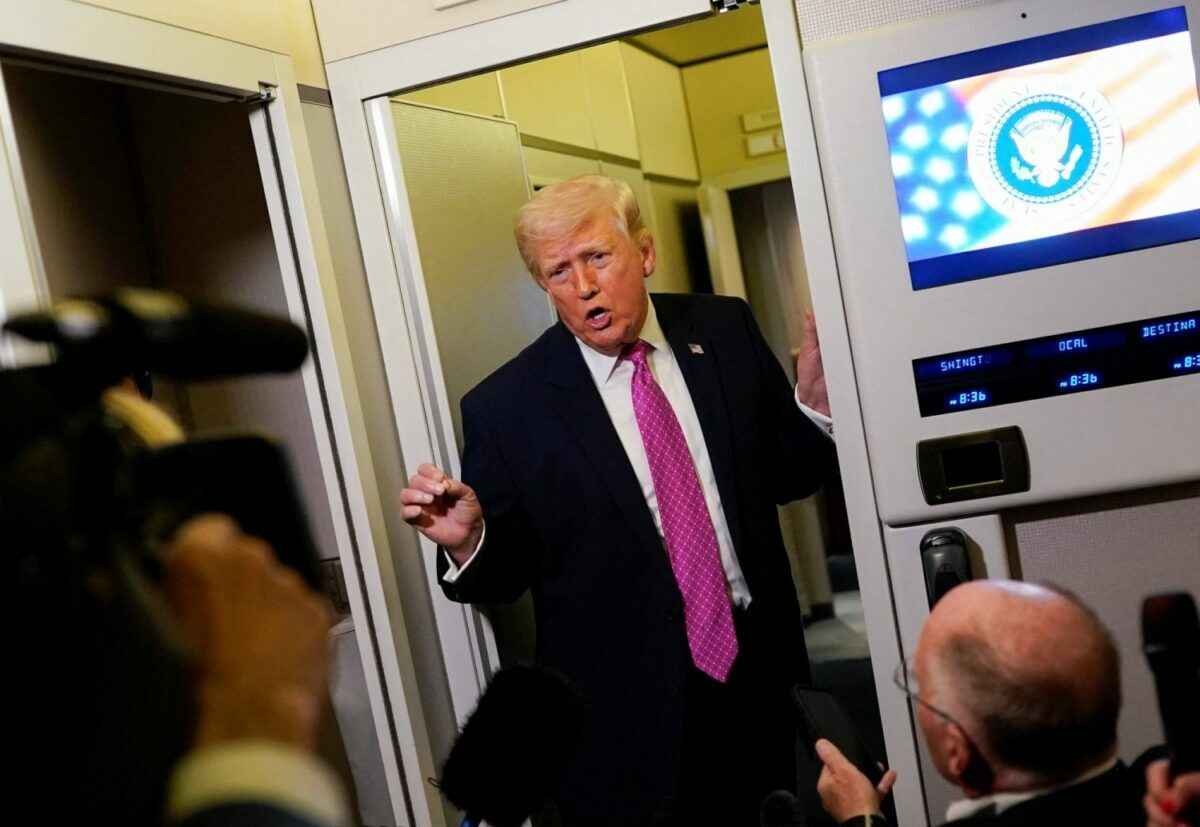 Трамп объявил о появлении в Иране "нового и более разумного режима"