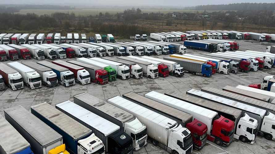 Литовские компании отказались платить по 120 евро/сутки за застрявшие в Беларуси фуры