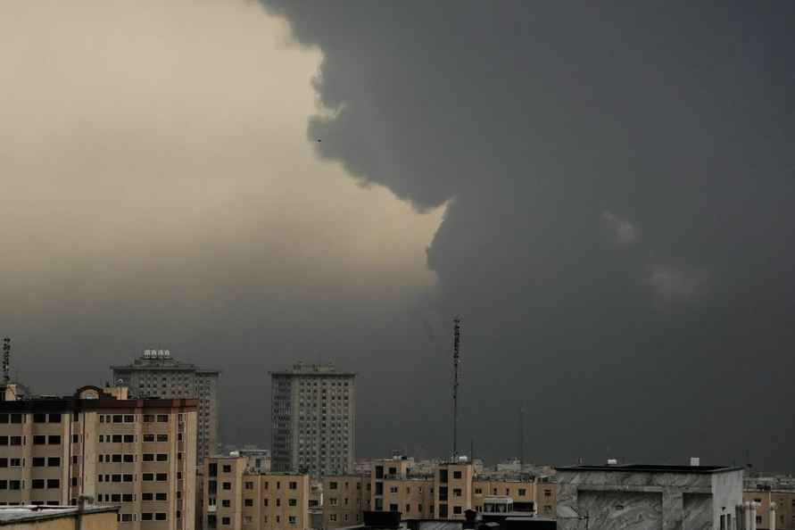 В Иране после бомбежек США и Израиля начались «кислотные дожди»