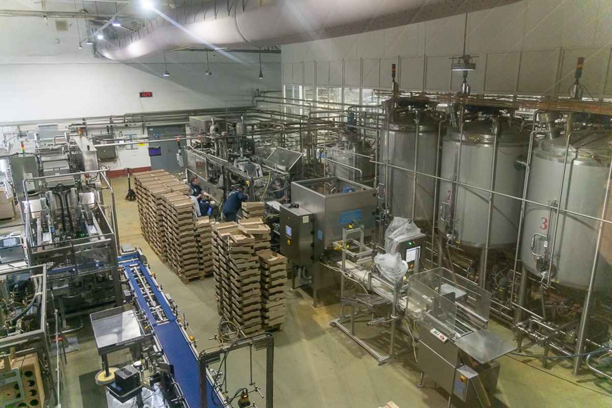 Ультрапастеризация «убивает» всю пользу молока? На ММЗ1 назвали процент правды в этом мифе